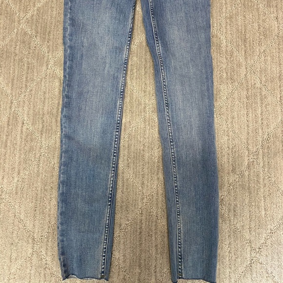 Free people skinny jeans with 5 buttons - Picture 2 of 6